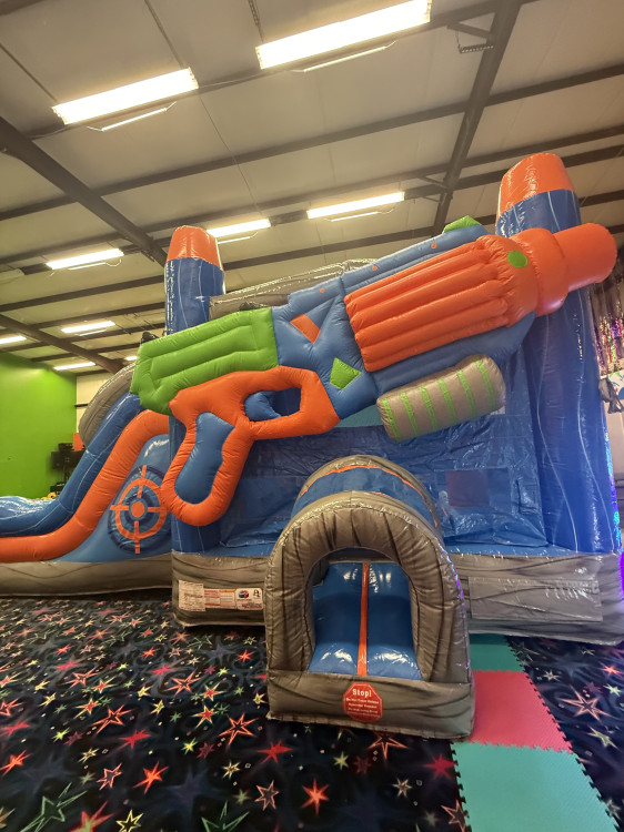 Hyper Blast Bounce & Slide Double Lane Combo Wet/ Dry